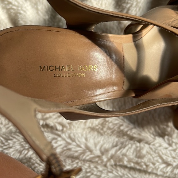 Michael Kors Collection nude heels - Picture 2 of 6